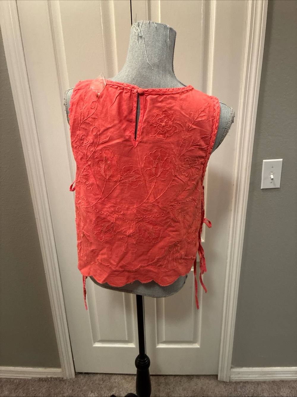 Free people ladies tie sides top - Picture 5 of 6